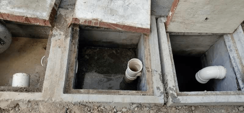 隔油池结构严格按照台州市指导文件要求施工,使用效果较好,未出现渗漏