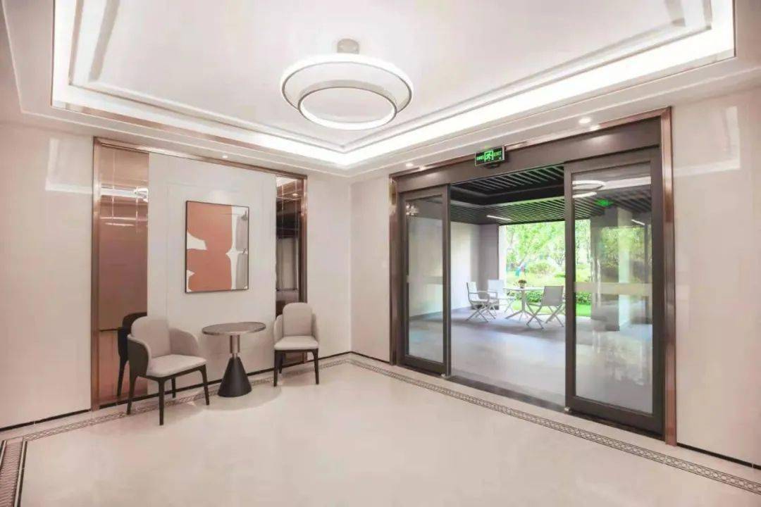 记者在小区里走了一圈,有一个明显的感受:公望金钰府的精工品质和细节