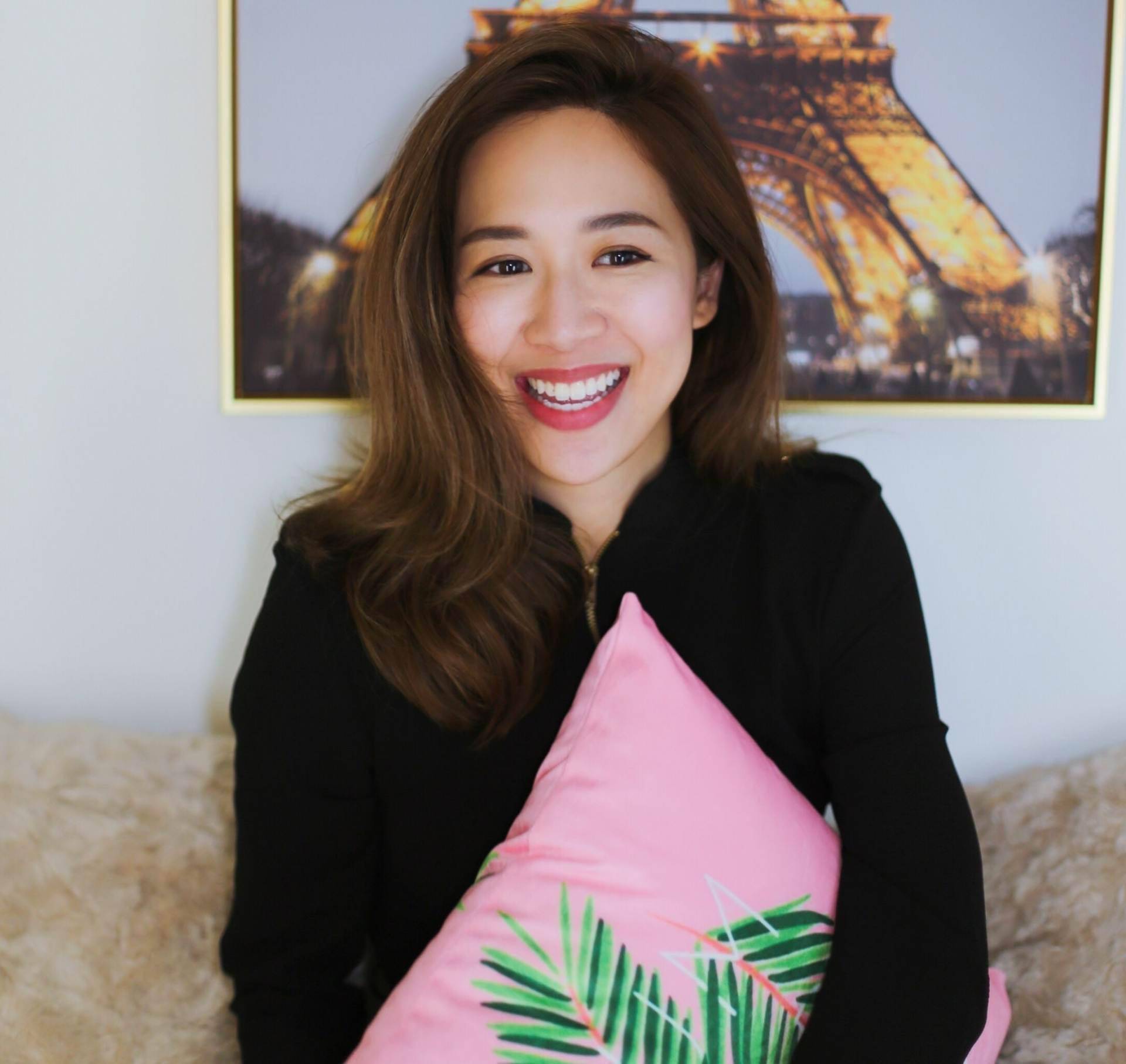 32岁tvb最上镜港姐宣布怀孕,身穿红色连身裙孕味浓_岑杏贤