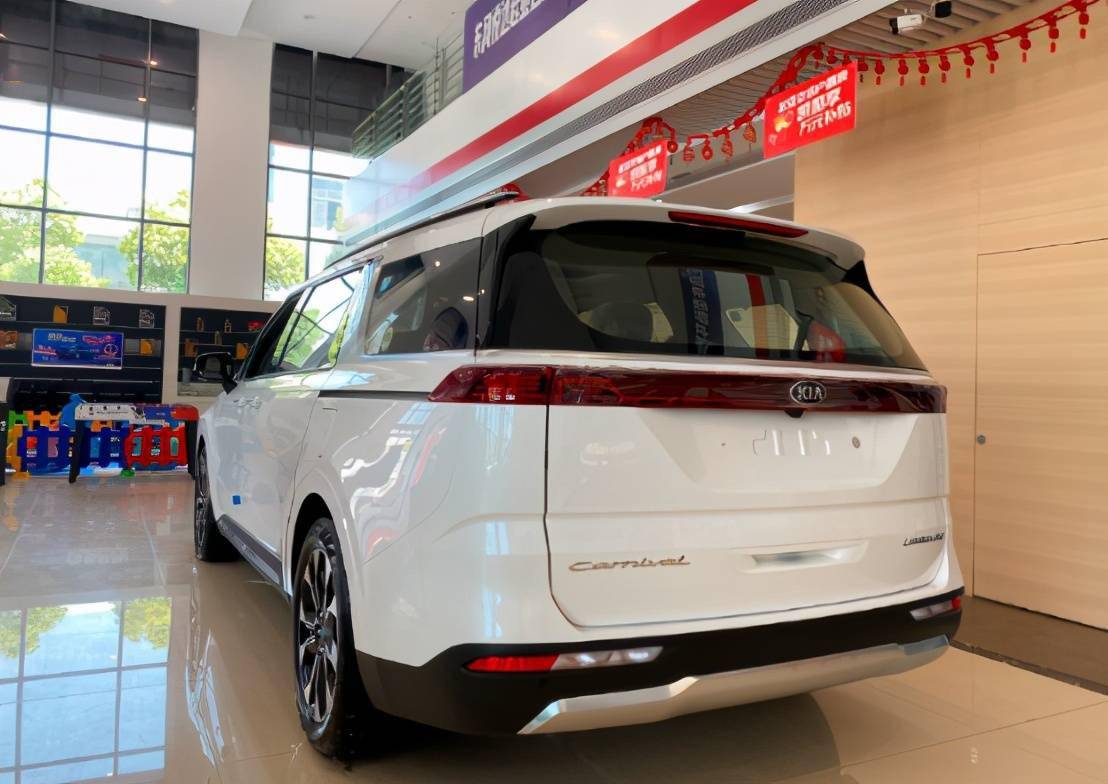 空间比奥德赛更大,又一款mpv要国产了,实拍全新嘉华