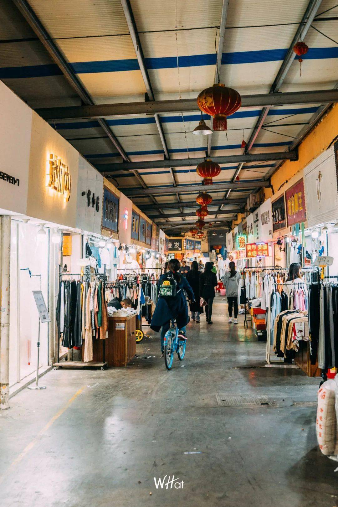 最后的虎泉夜市群像