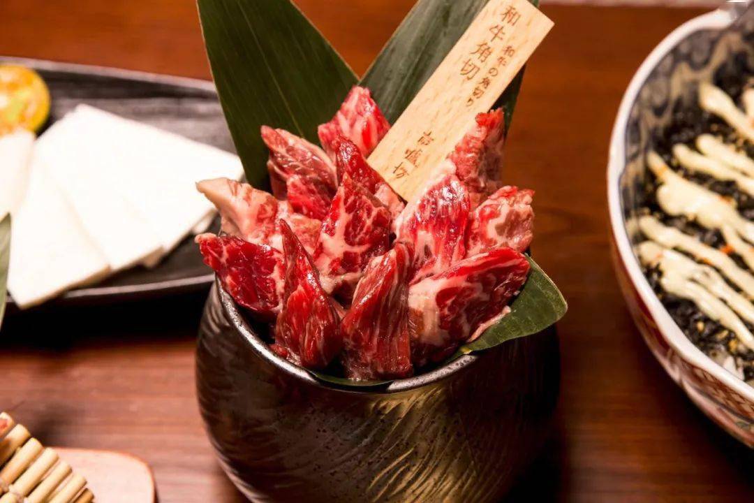 爱吃肉还不长胖吃货女孩是如何做到的