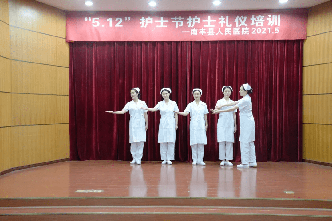 "5.12"国际护士节:技能比武展风采