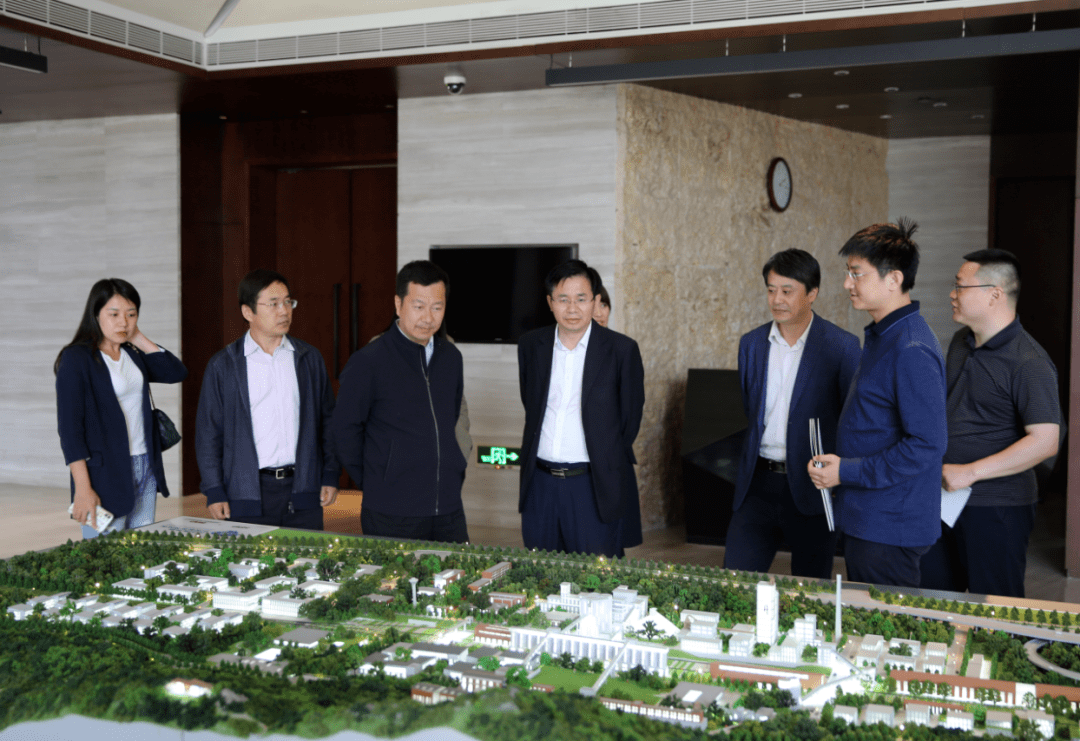 市人才工作局来怀调研怀柔科学城国际人才社区建设工作