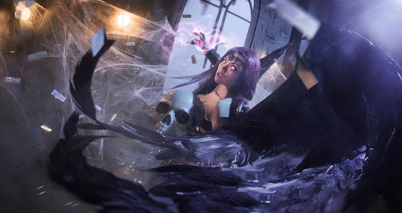 感受我的痛苦吧!lol英雄联盟莫甘娜cosplay