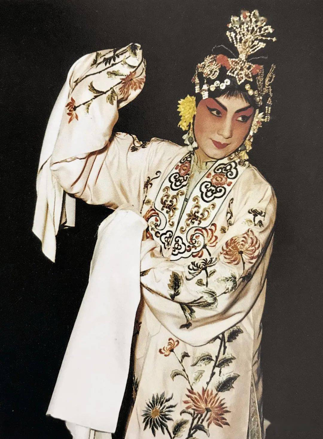 谈田汉谢瑶环本源内容充满了色情描写在清代一直被列为禁书