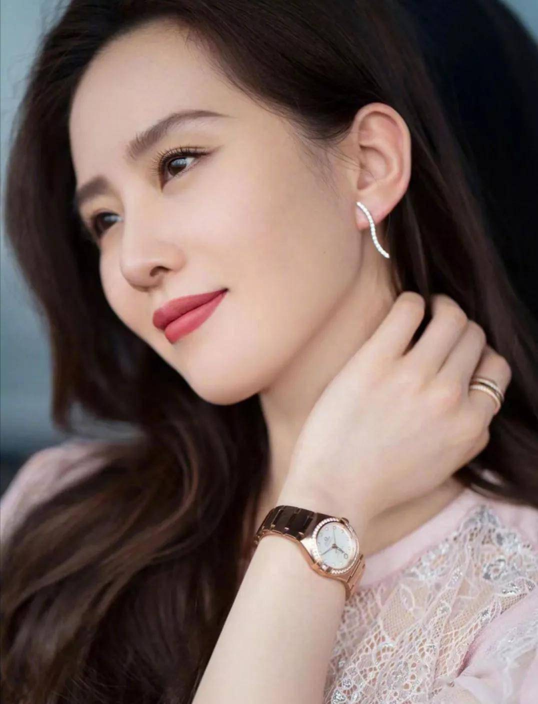 刘诗诗影视女星写真特辑:优雅唯美,时尚高贵