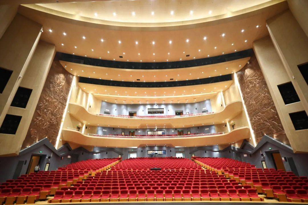 6万平方米大剧院位于场馆东侧达国际先进水平的装配式空