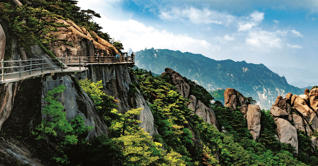 据介绍,去年以来,九华山风景区管委会在认真落实做好疫情防控各项措施