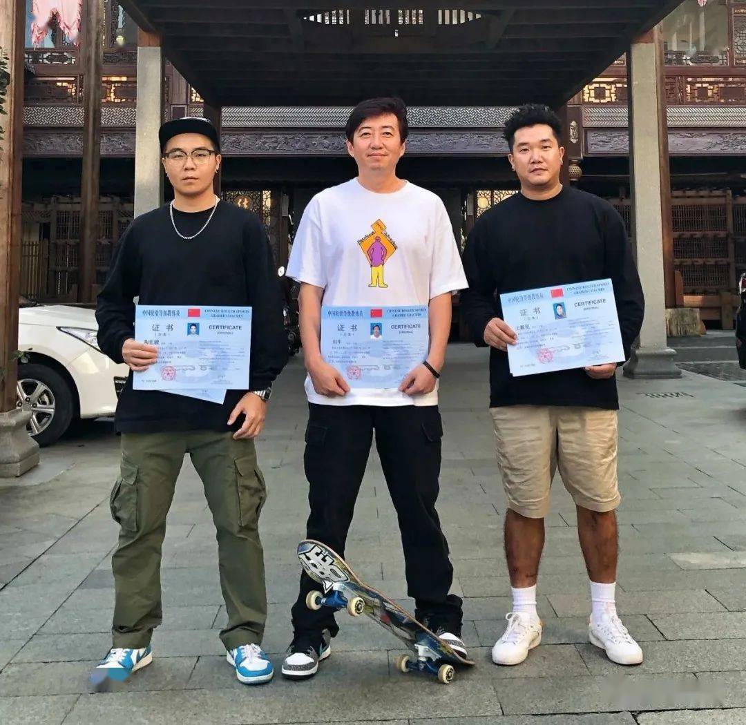 国内滑板品牌排行_视频回顾|“滑亦有为”论坛/HEROFORCE深圳滑板赛!(2)