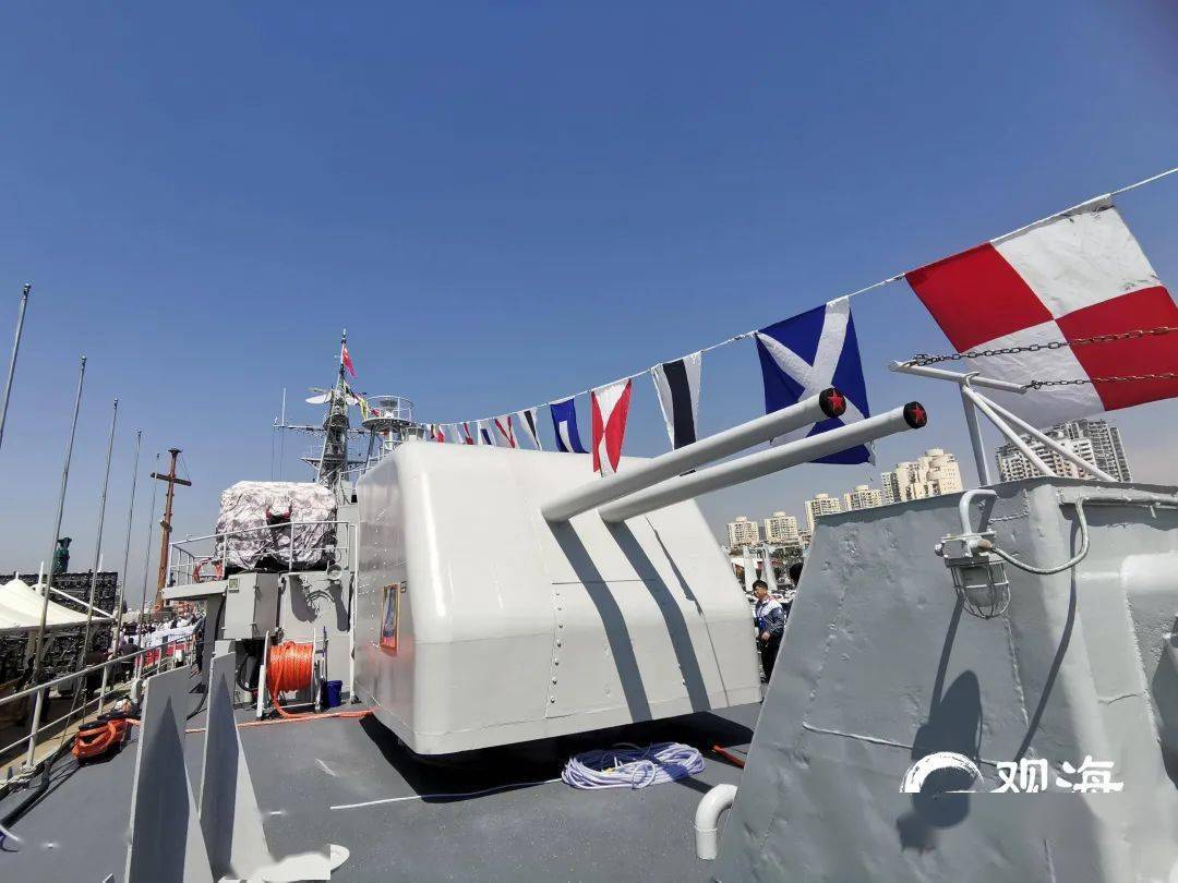 昭通舰舷号555,是我国自主设计建造的某型导弹护卫舰,1987年正式加入