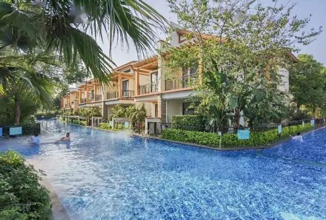 清远市英德市天鹅湖大道1号宝晶宫天鹅湖温泉度假酒店让整个水上狂欢