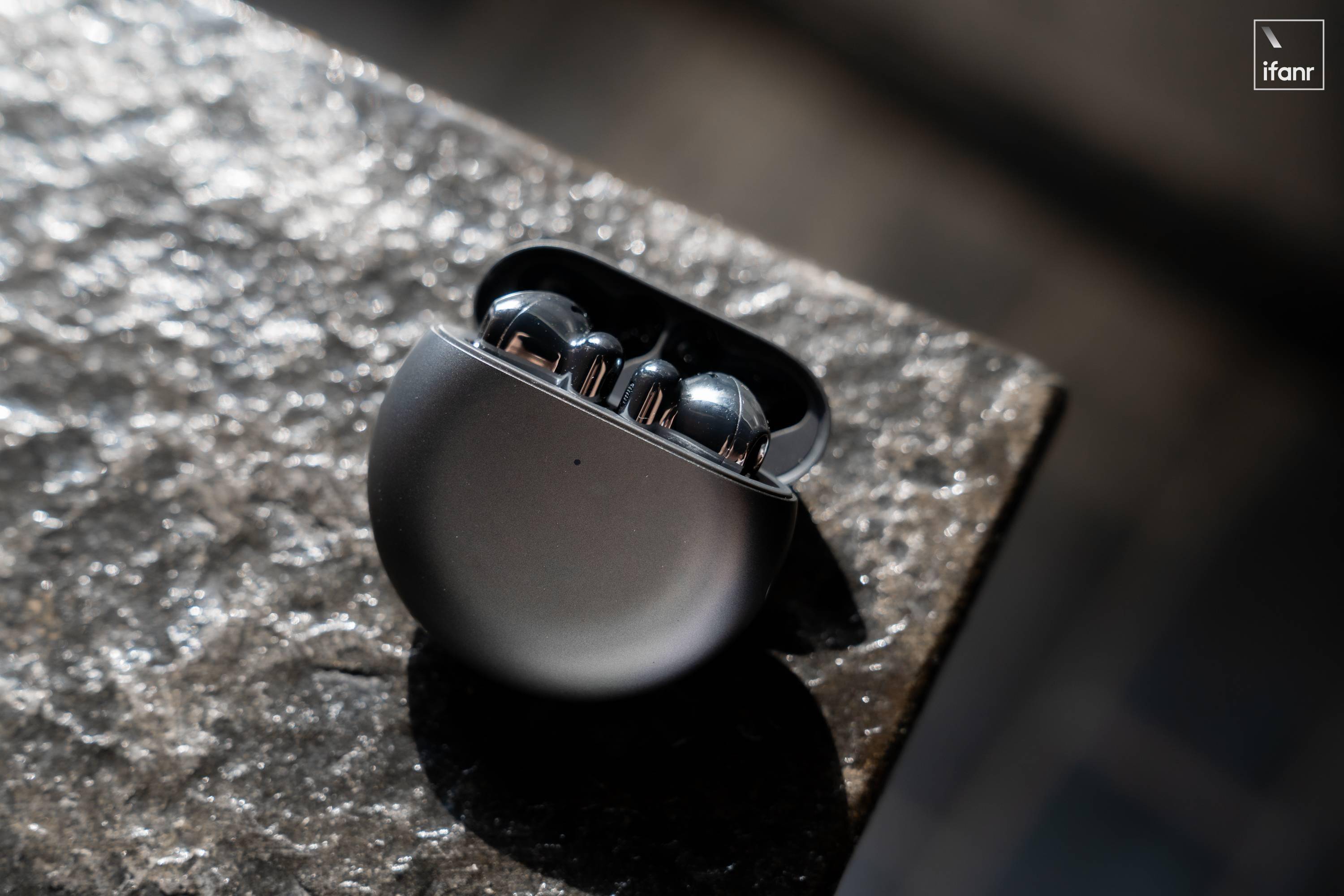 华为freebuds 4 无线耳机体验:「空气感」的舒适体验,还带降噪?