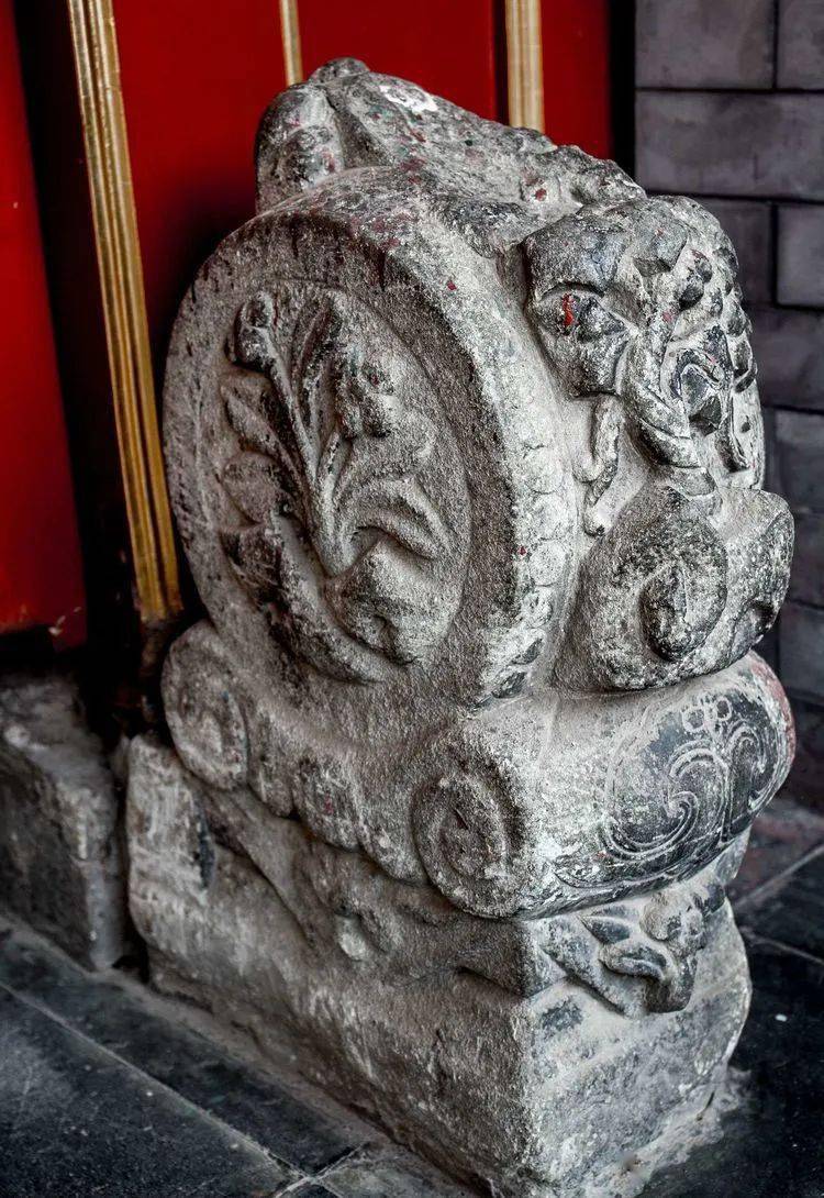 逛北京胡同,欣赏百年老门墩文化_canon