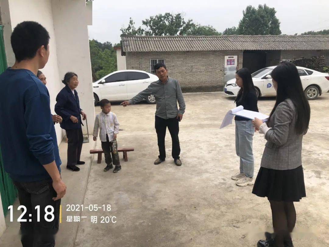 彭新镇为两类人群撑起防贫保险保障网