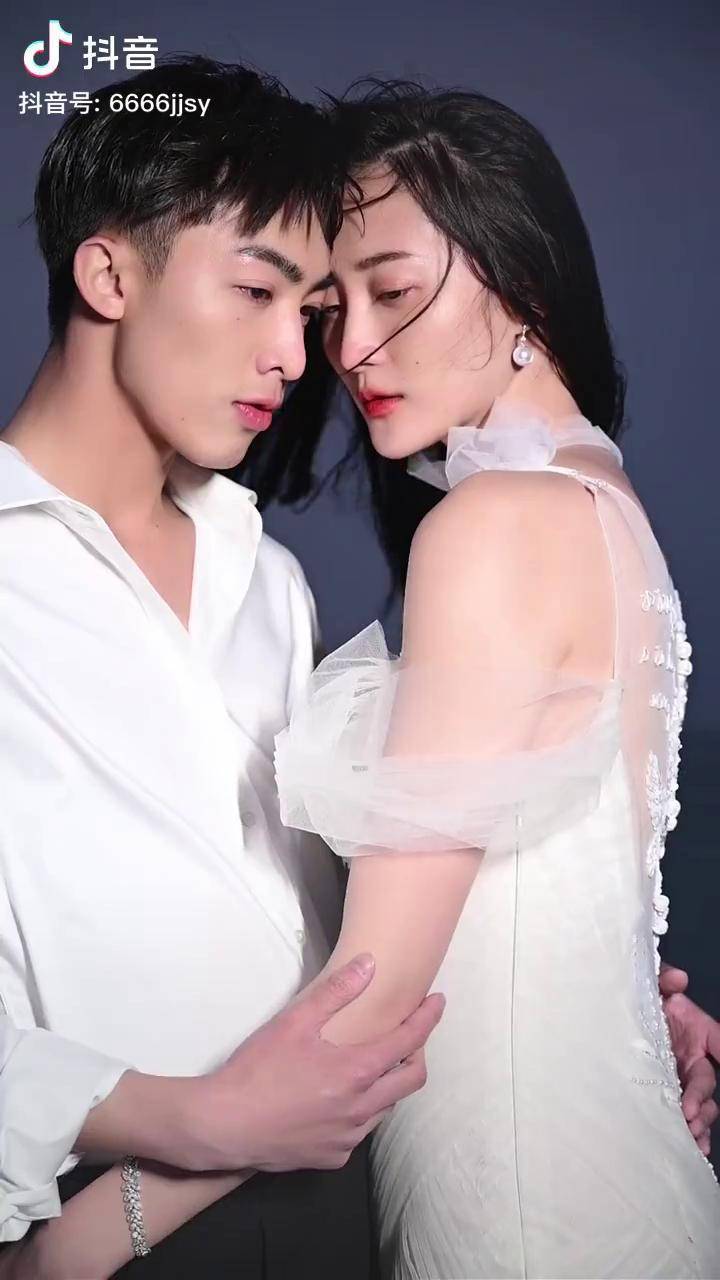 原来男孩纸哭起来那么迷人啊苗苗vivi冼峻生