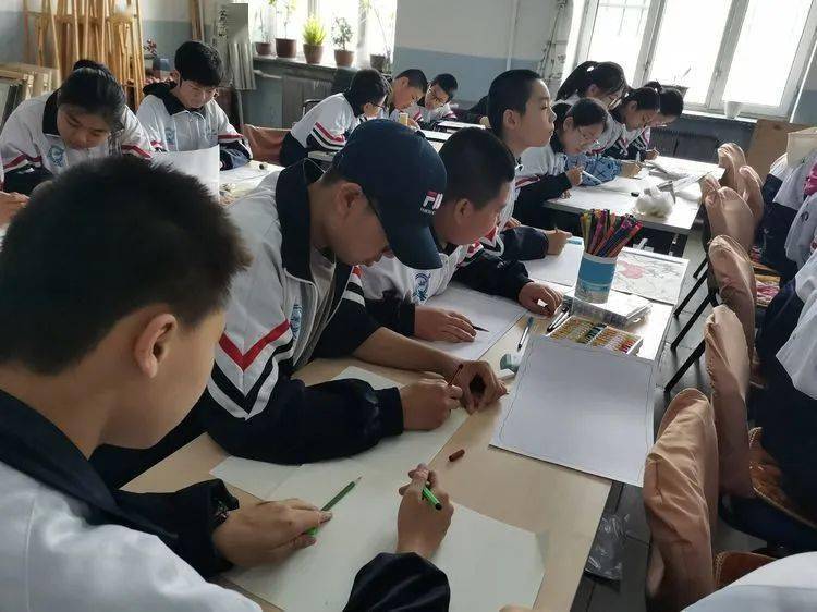 阳光心语快乐成长南岔县第一中学