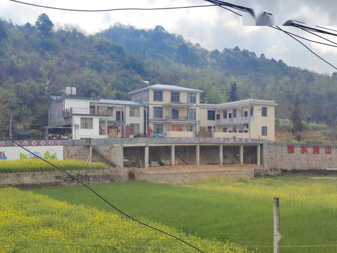 地处云南省文山州富宁县田蓬镇下寨村,与越南隔河相望