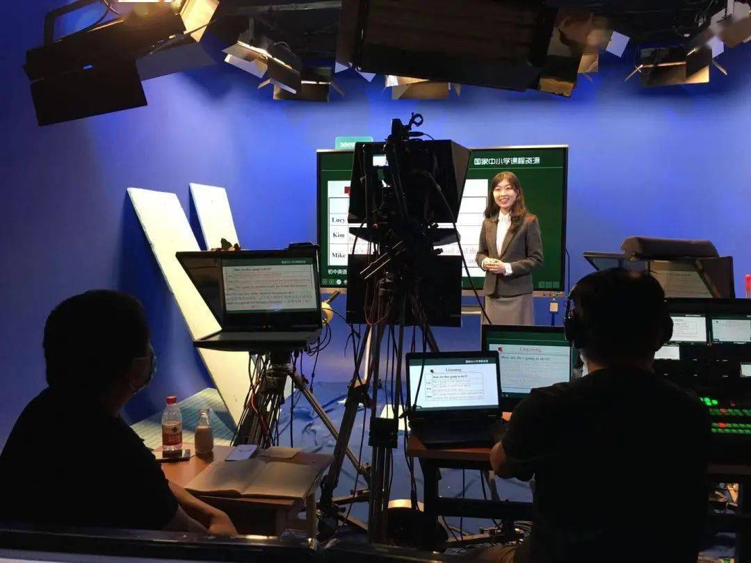 以奖为励不断开创校园影视工作新局面2020北京市空中课堂摄制及校园