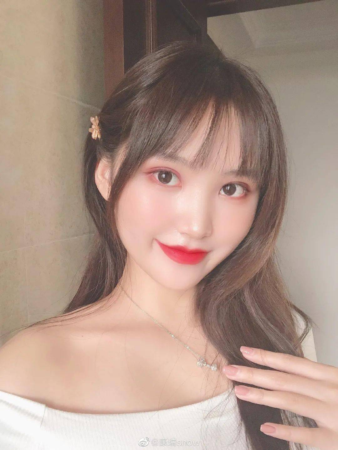 国产95后健身女画家e罩杯马甲线蜜桃臀女神该有的她全都有