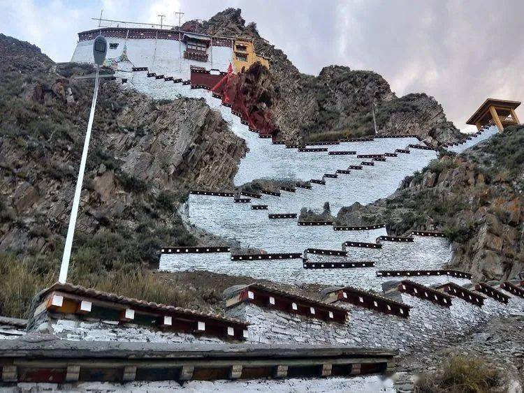 称多文旅拉布乡青海古藏村文旅小镇成功入围青海省第二批拟创建特色