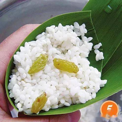 端午快到了,来试试好吃的葡萄干粽子,让人难忘