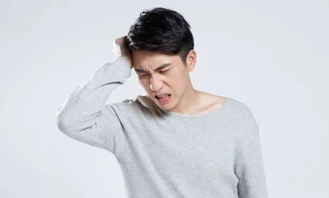 医学生突发癫痫一秒入戏提醒癫痫发作不可掰开嘴