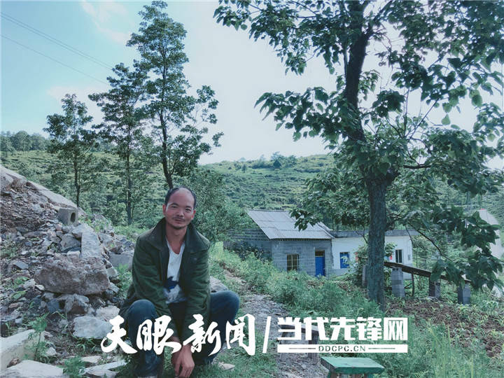 故事】我的包保户花姐丨兴仁市民族职业技术学校工作人员李远莉_儿子