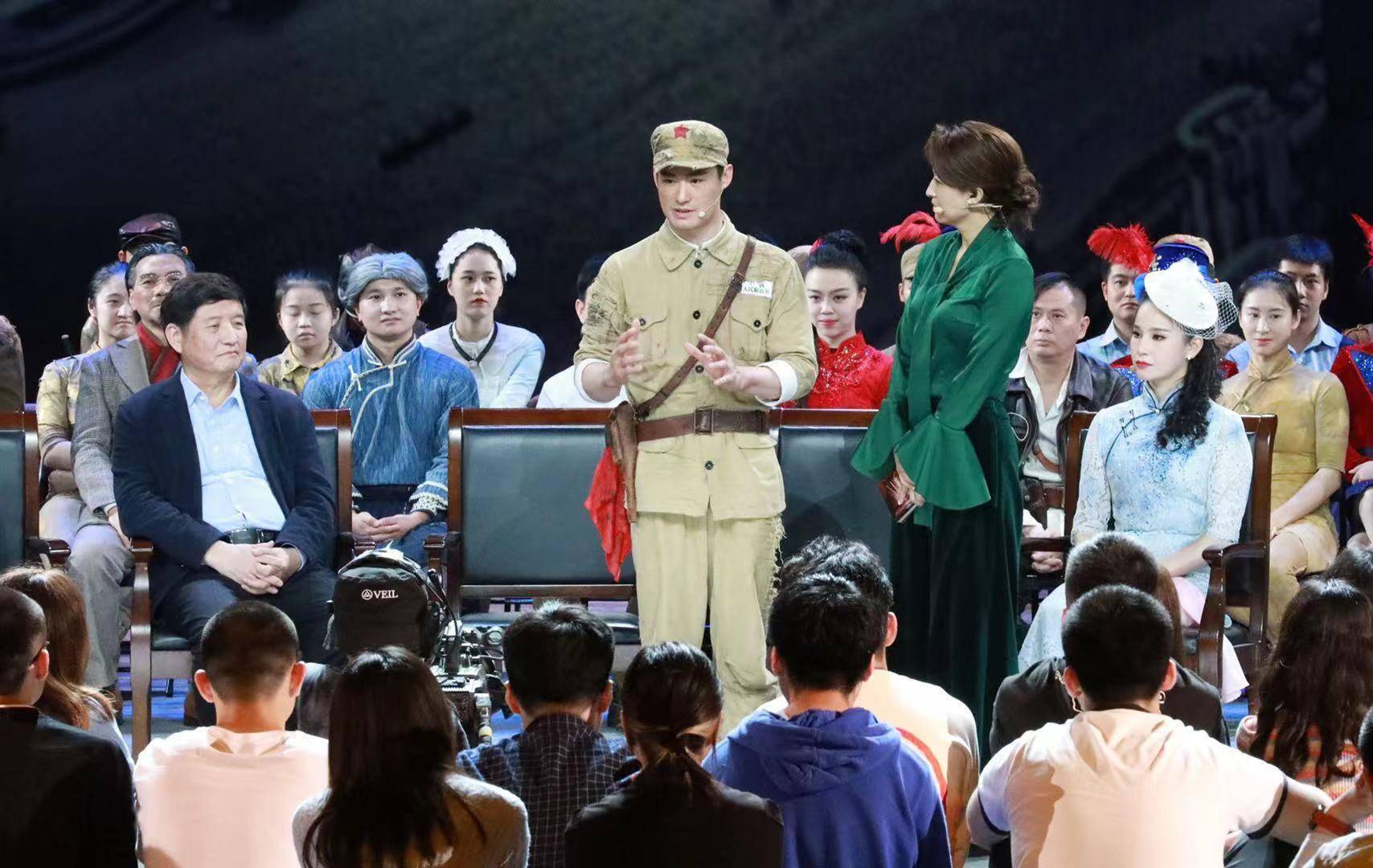 央视揭秘杂技剧战上海台前幕后开启跨越72年的时空对话