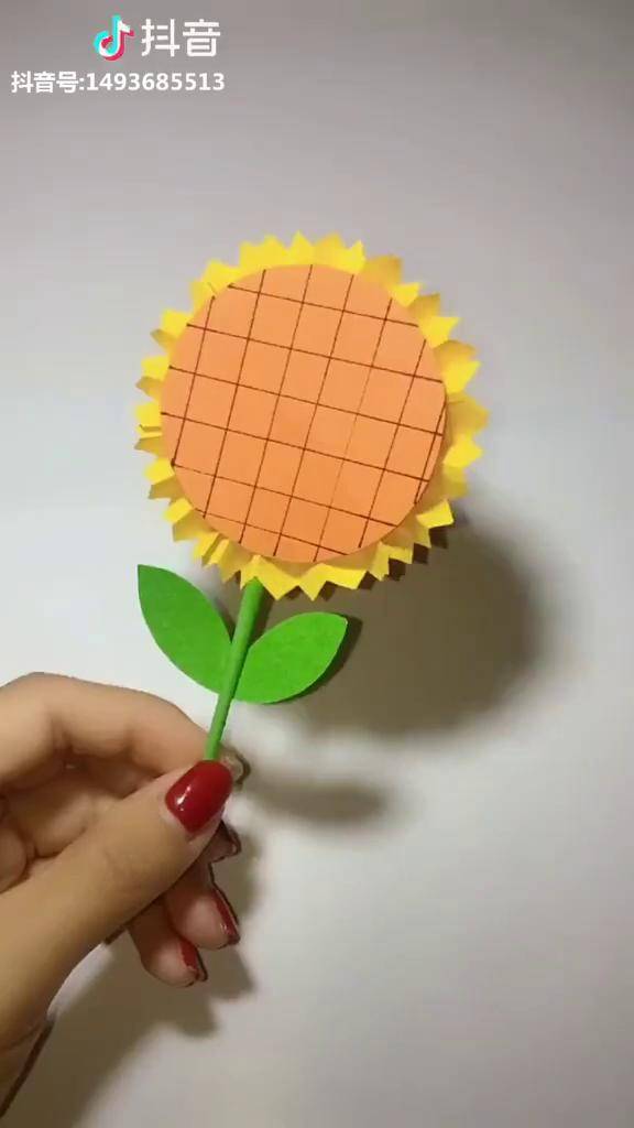 简易太阳花折纸图片