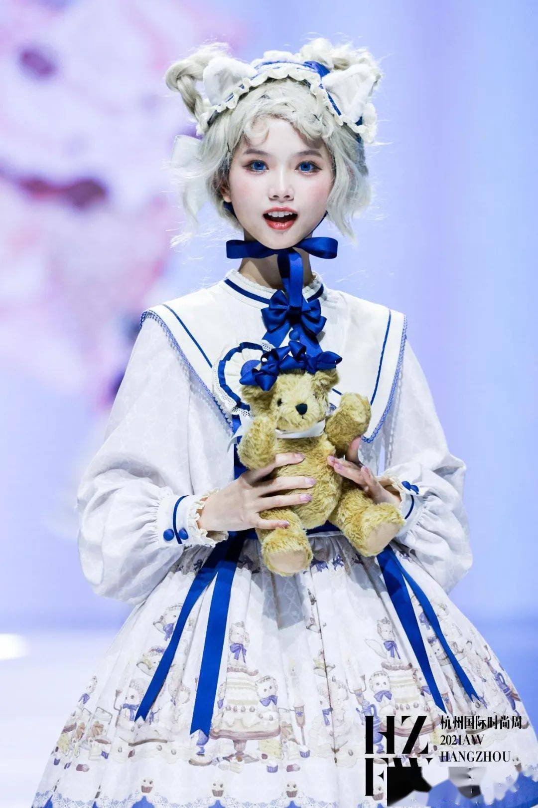 杭州国际时装周运河会场收官感受当代时尚的触角