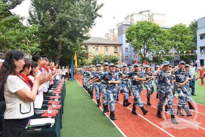 学子|展素质教育成果！少年军校检阅式 远一学子亮英姿