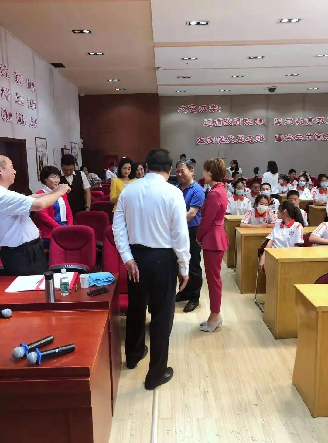 感党恩 跟党走 "巡回演讲活动第八站走进塘沽十四中学