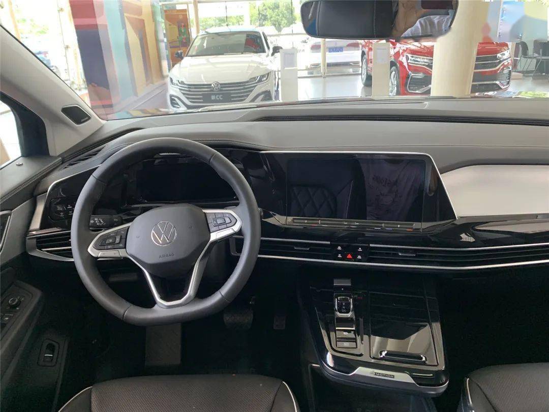 一汽大众揽境 为替代mpv而生 途昂