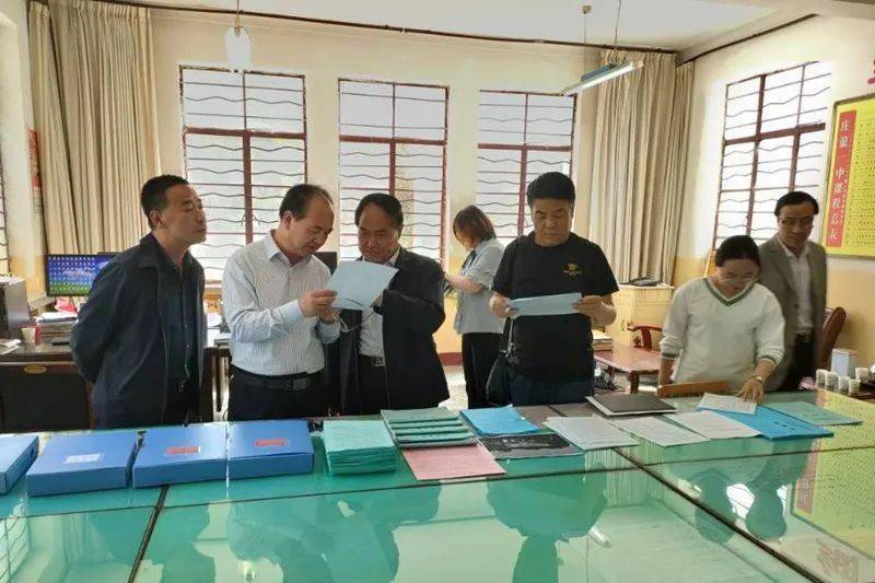 庄浪一中举行2021年高考考风考纪教育暨诚信承诺签名系列活动