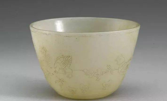 玉仿成化鸡缸杯 ,清乾隆