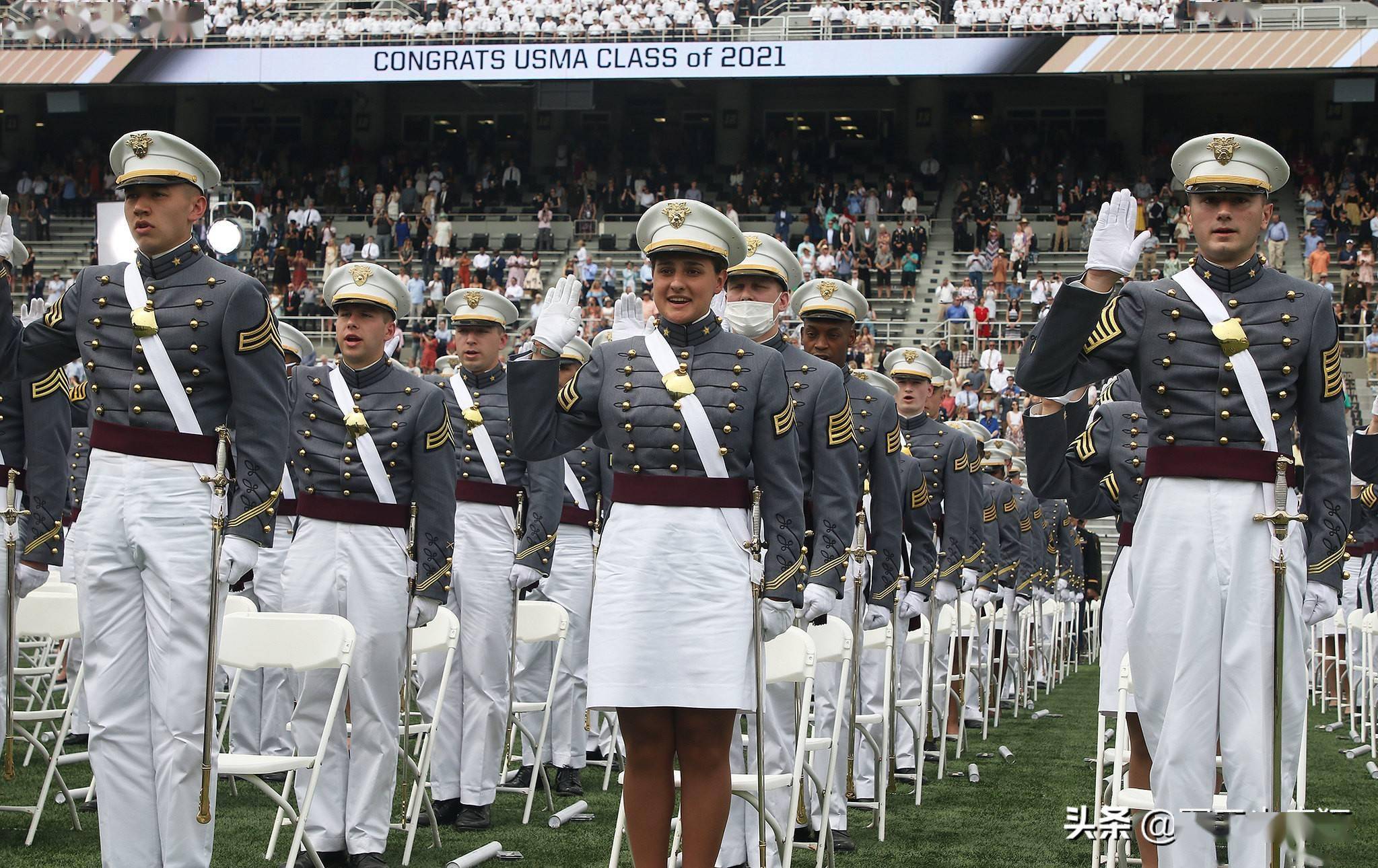 美国三大军校2021毕业典礼 3098名青年军官加入美军