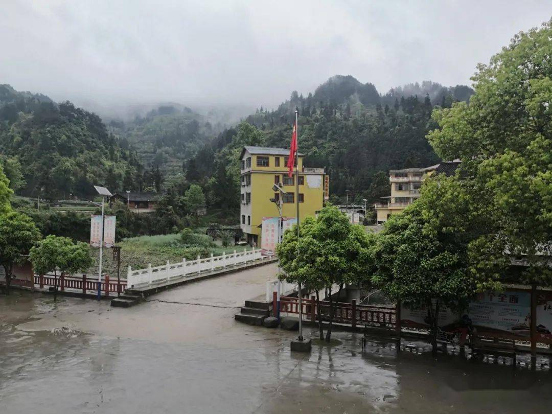 关注美丽温泉康养胜地67黄平县浪洞镇温水塘村生态文化旅游经济发展