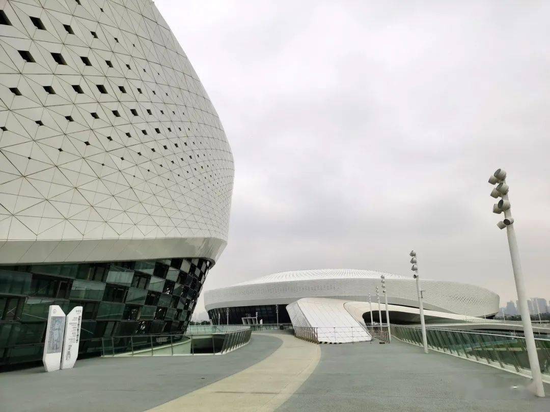 线条之美晋江市第二体育中心