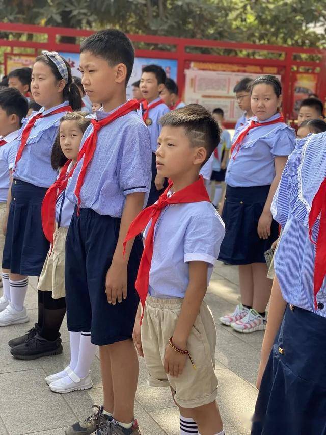 焦作解放区学生路小学举行喜迎建党百年争当红色接班人少先队入队仪式