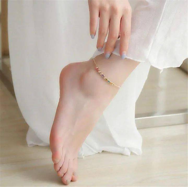 纤纤玉足凌波微步范芳医生谈女性足型美学标准