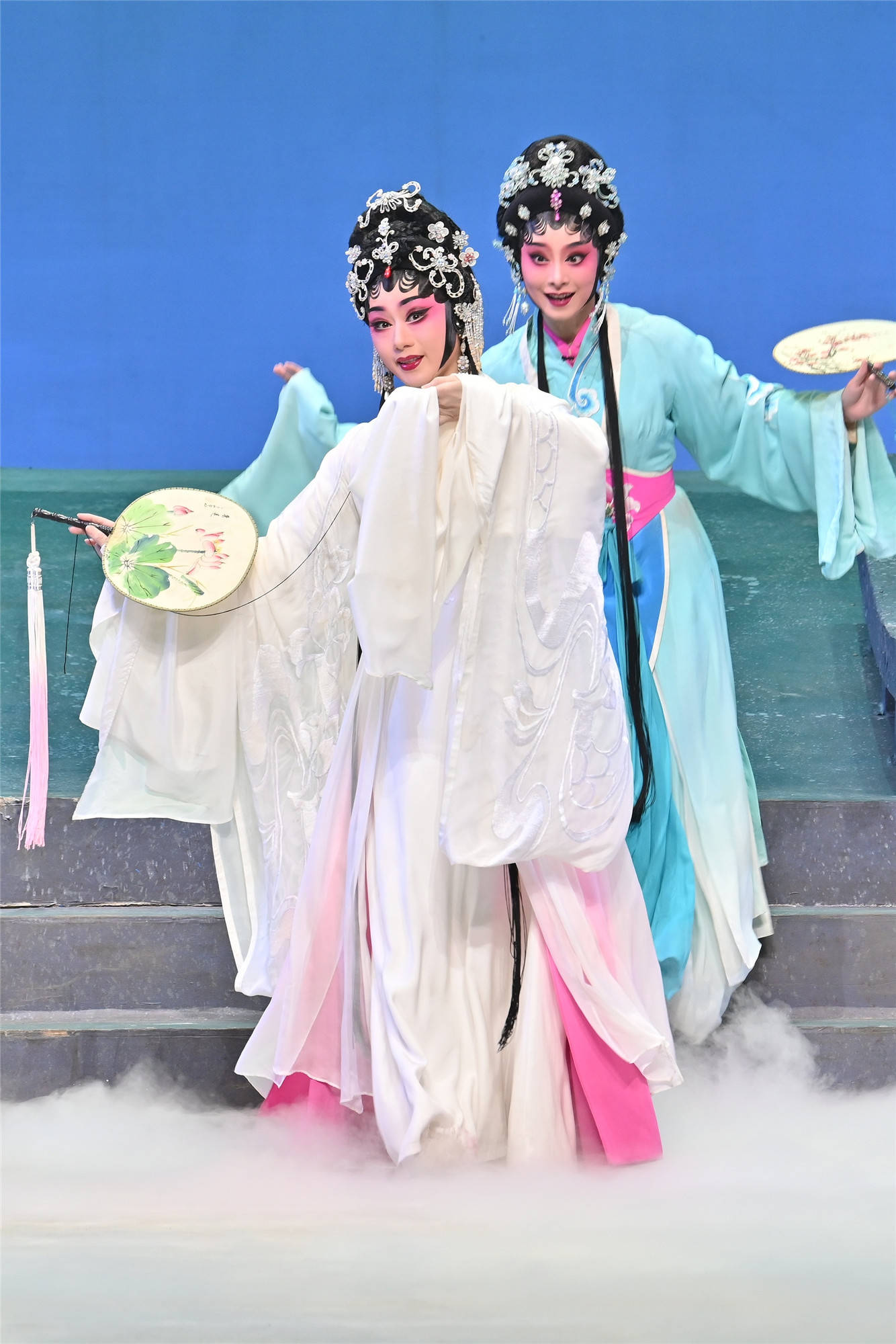 粤剧《白蛇传·情》在塞上江南银川唯美上演