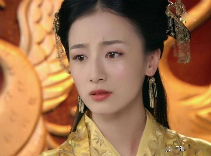 叶青气质自带清新,就算出演的如烟