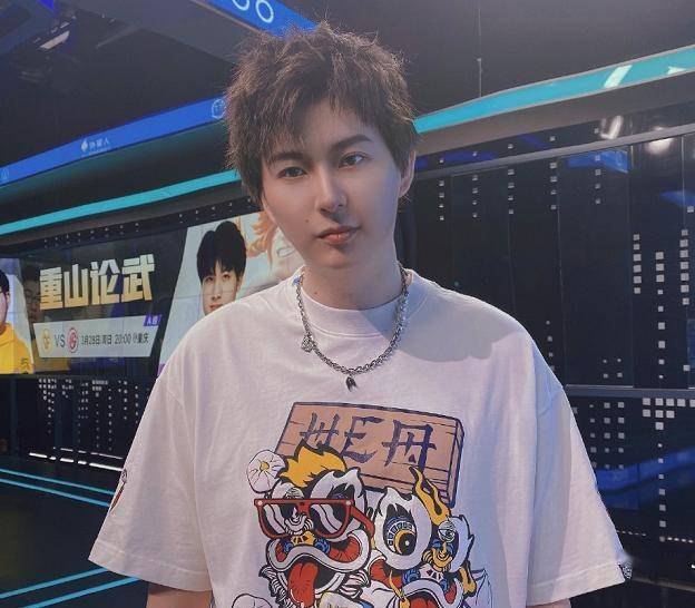 kpl首届fmvp辰鬼回归加入马场大家庭草莓去世后首次露面