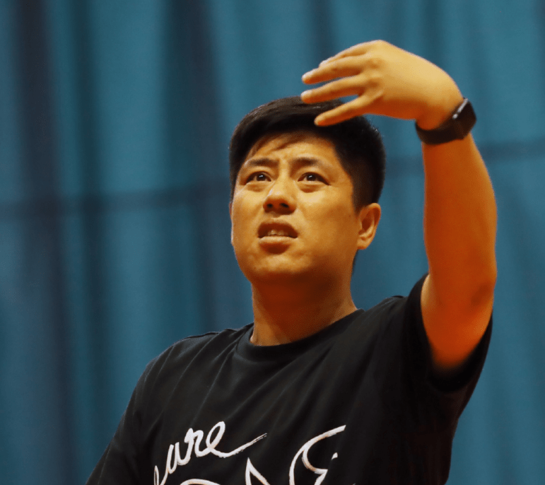 山西再现神操作丁伟下课后又现身集训成助教辅助潘江成长