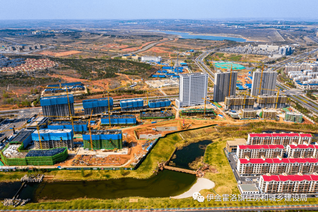 文澜学府该项目位于伊旗阿镇文明西街北,昌盛路东,札萨克街南,昌顺路