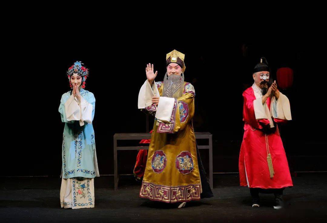 戏曲的甩发功多用于男性角色