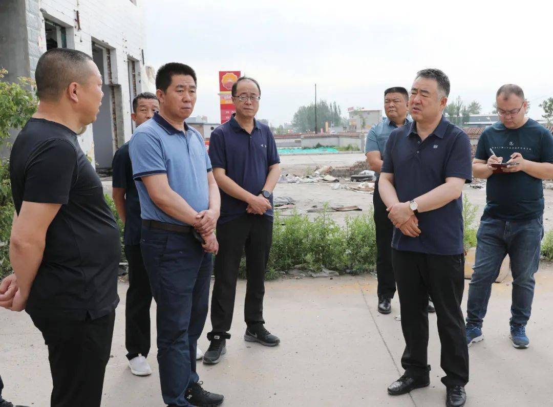 崔向松调研东环路征迁社区治理全域旅游