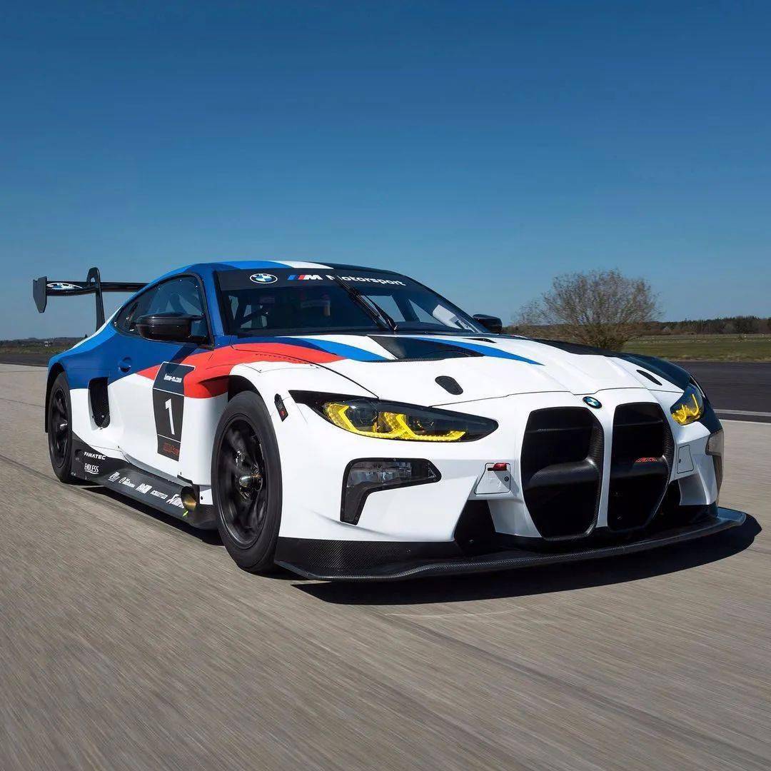 潮流资讯67宝马发布全新m4gt3赛车loganpaul晒100万宝可梦卡