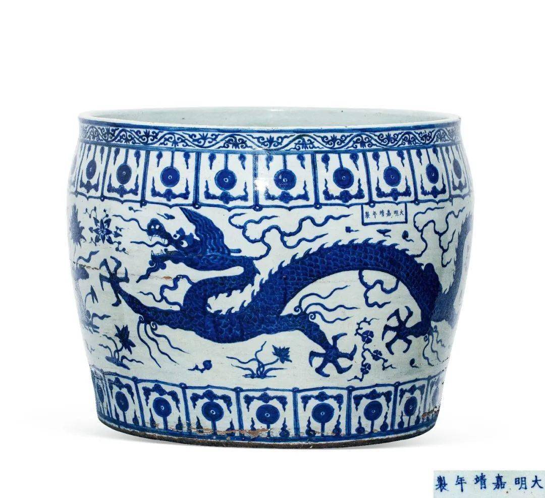 一个乾隆青花抱月瓶6000万，一只宣德青花十棱洗2450万：华艺国际一波